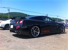 ☆　ＣＲＵＩＳＥ Ｙ様の３５にステッカーを貼りました！　☆