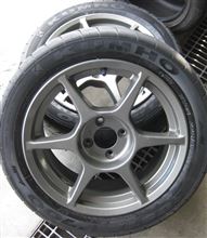 タイヤ買いました　KUMHO V700