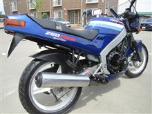 ＣＢＲ２５０Ｆ　ブレーキ整備の裏ワザ・・・ 真似しないでね！　（笑）