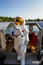 謎の（？）宇宙服キャラクター