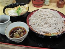 今日のディナーは、「小諸蕎麦」カツ丼セット590円＋超大盛60円