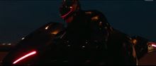 新ロボコップはバイクで！