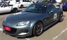 ZEUSさんのNC3にバッテリー縦置きキット取り付け！