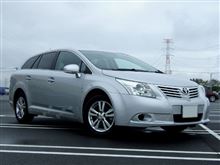 代車は・・・「アベンシス」