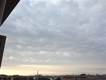 １０月３日　曇り空なラス２の木曜日、おはよ～♪