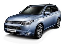 Mitsubishi Outlander PHEV TV commercial 2013 ： Nederland ・・・・