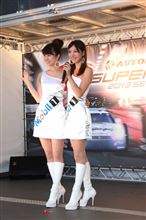 SGT R6 in 富士 Mobil1 木谷有里さん（左）仁科えりさん（右）
