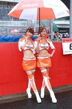 SGT2013 R6 in 富士 エネオスガール 渡辺順子さん（左）真矢さん（右）パート３