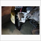 フェンダー取り付けを試みるも ...