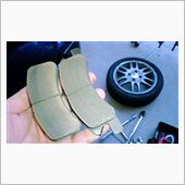 ボッシュのブレーキパットめっ ...