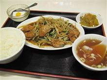 今日のランチは、赤坂「香港楼」ニラレバ 800円