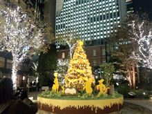 夜は丸の内仲通りで…