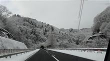 雪の東北道　弘前に向けて