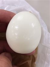 すべすべの君の肌にそっと唇を寄せて