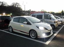 タイヤ交換はオマカセ？スタッドレスタイヤ装着車の大行列・・・