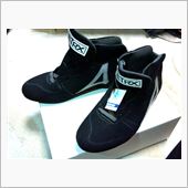 レーシングシューズ