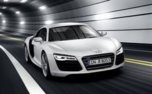 アウディ　R8   　  加速感とか　凄いんだろうなあーーーーー!!
