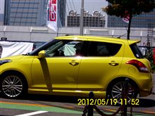 昨年、、イベントにて プロドライバーに同乗走行(最高速度178km) 昨年、、イベントにて プロドライバーに同乗走行(最高速度178km)