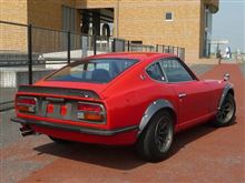かっこいい　昔のスポーツカー　　DATSUN　２４０Z