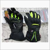 バイク用手袋／ヒーター内臓