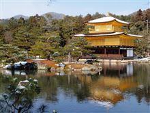 雪の鹿苑寺