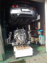 ☆　ＣＲＵＩＳＥ Ｒ３５ エンジン降りました！　☆