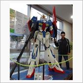 手作りの「Ｚガンダム」　孫喜 ...