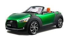 新型　ダイハツ　コペン　　（あらたなデートカー?!）
