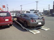 ☆　ＣＲＵＩＳＥ Ｒ３５ 塗装修理へ　☆