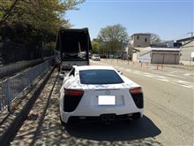 車が戻ってきました。