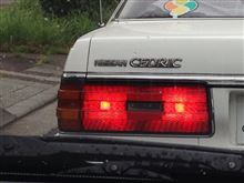 車名やグレード名エンブレムの”重み”