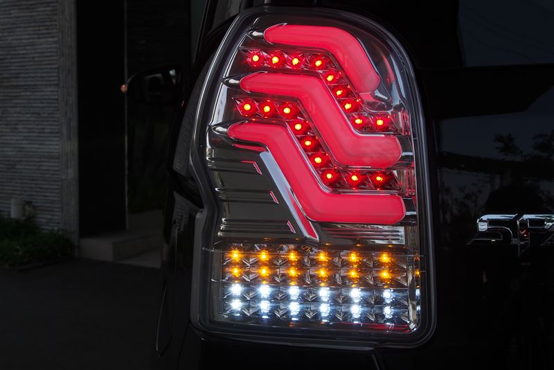 新製品情報 JEWEL LED TAIL LAMP ポルテ/スペイド|VALENTIのブログ