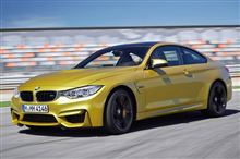 BMW M4　クーペ　　(まさに、高級スポーツカー!!??)