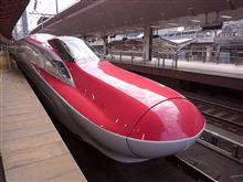 赤い車・・・・・