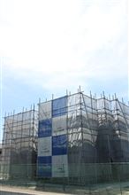 我が家は暗い。
