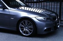 BMW 325i の写真。