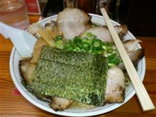 やはり、チャーシュー大盛ですわ(笑)