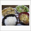 今日のディナーは、自宅で餃子定食