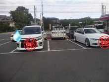 寝てる。