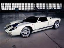 フォードGT40　　　　　　　いかにもアメ車って感じでいいですよね!!