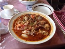 お昼はパスタで