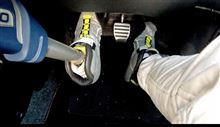マーチNISMOで鈴鹿サーキットを攻め込んだ時のペダル操作を見たい人はいますか？？