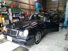 ☆　クルーズ Ｅ６０ＡＭＧ ショック交換　☆
