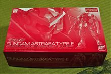 GUNDAM　ASTRAEA TYPE-F