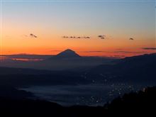 夜と朝の間に