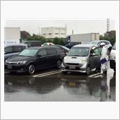 車当てられる。