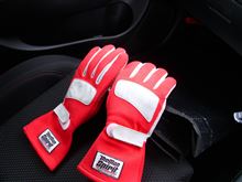 レーシング　グローブ　　(サーキット走行は年　１　２回程度なんですが、、) .