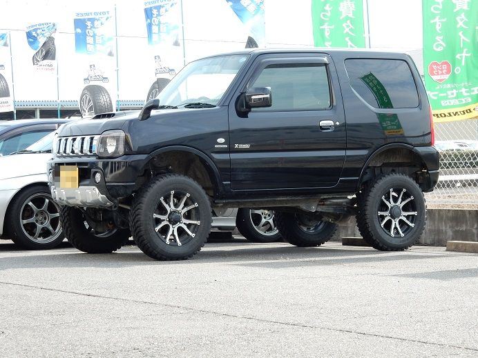 SHINYA | @xcomp_tires JB23ジムニーに装着です❗️ GLADIATOR M
