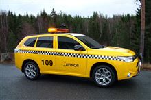 Mitsubishi Outlander PHEV Airport Patrol car ： Norway ・・・・