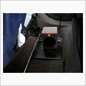 冬場に車の後席で遊ぶ　(^_ ...